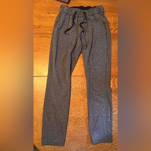 Lululemon on the fly pant 2